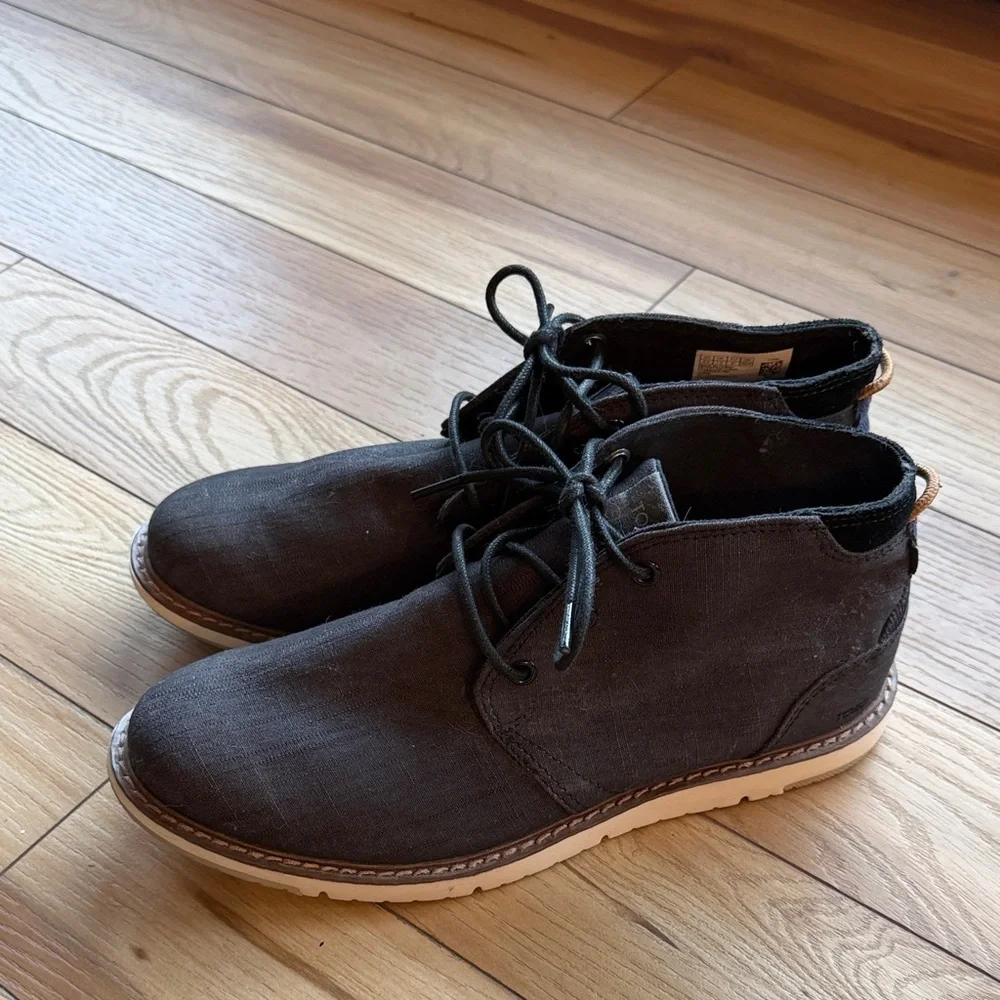 TOMS Men's Black Navi Chukka Boots
